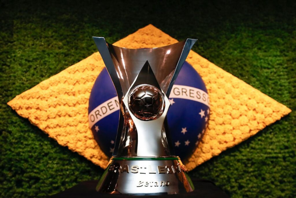 Taça do Brasileirão de 2024 (Foto: Lívia Villas Boas/CBF)