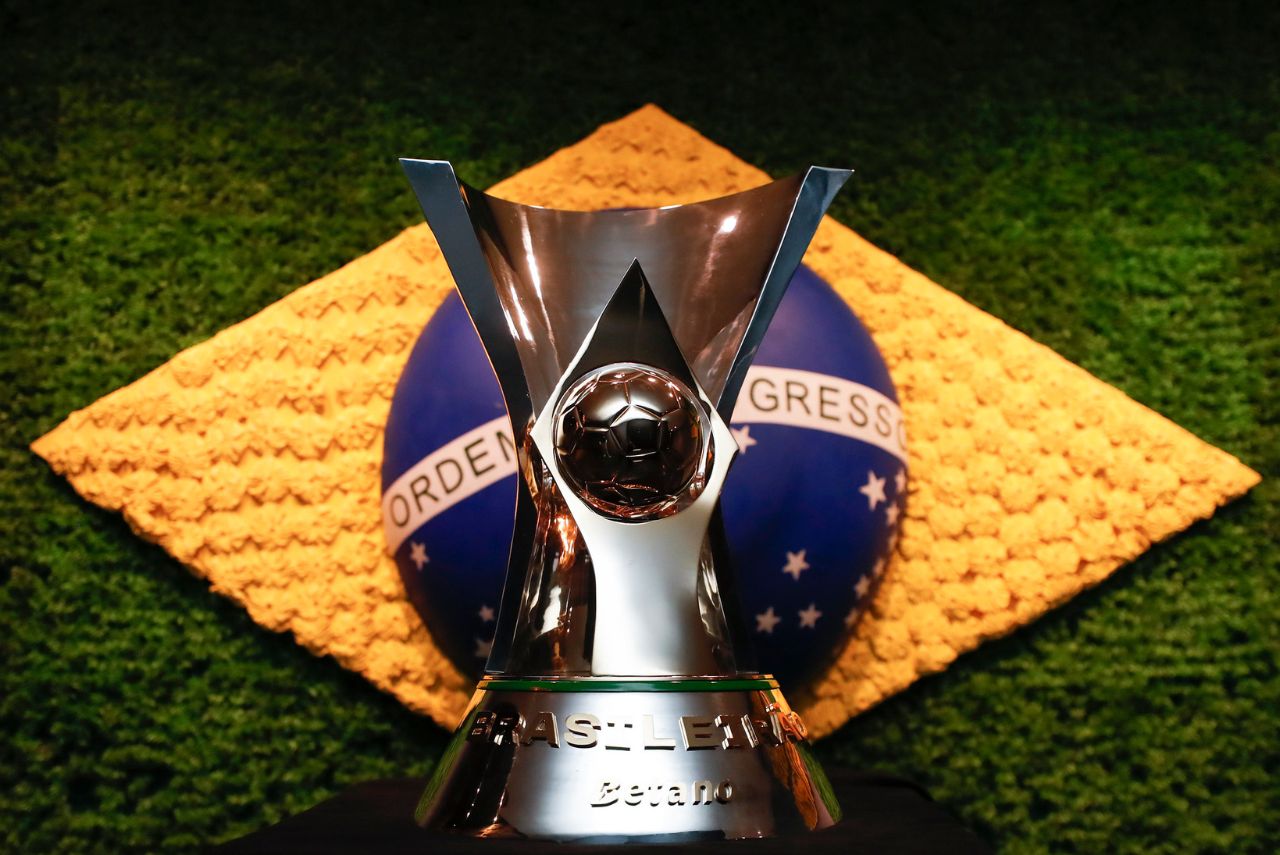 Taça do Brasileirão de 2024 (Foto: Lívia Villas Boas/CBF)