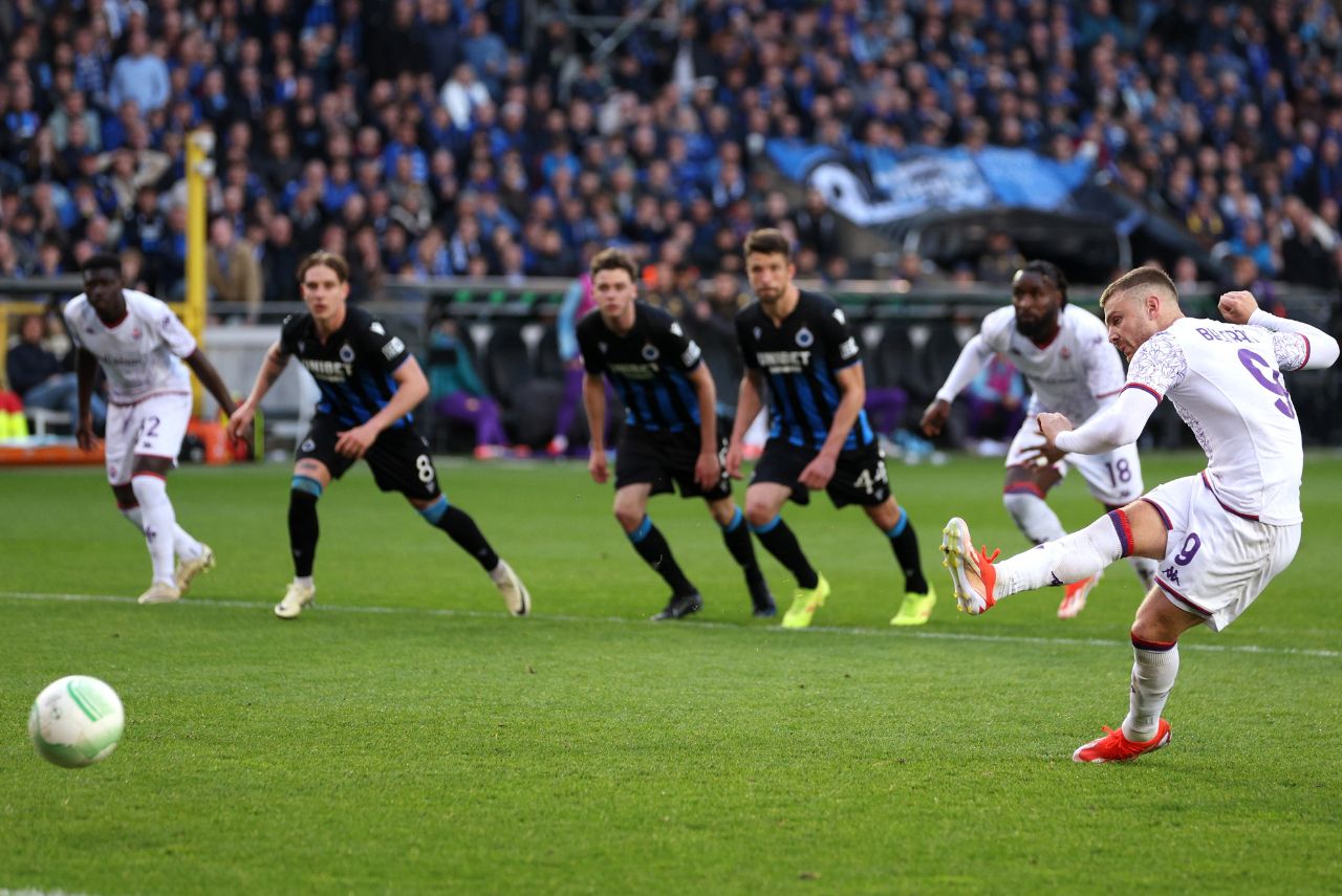 Beltrán fez o gol de empate da Fiorentina contra o Club Brugge (Foto: Reprodução)