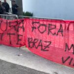 Torcida do Flamengo pede saída do técnico Tite