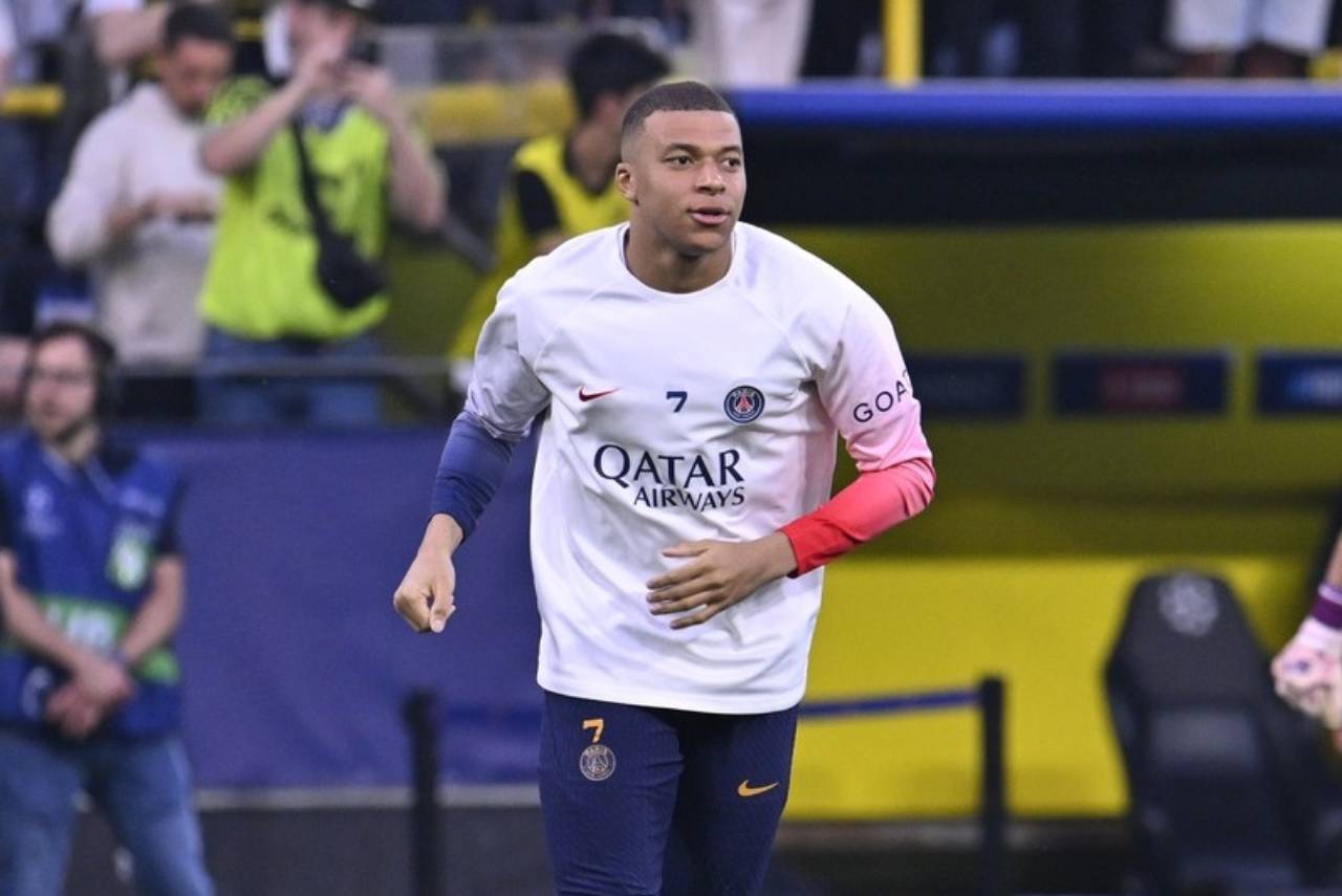 Mbappé se despediu do PSG nesta sexta-feira (10). Foto: Reprodução/Facebook