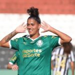 Amanda Gutierres marcou três vezes na vitória do Palmeiras. Foto: Reprodução/X