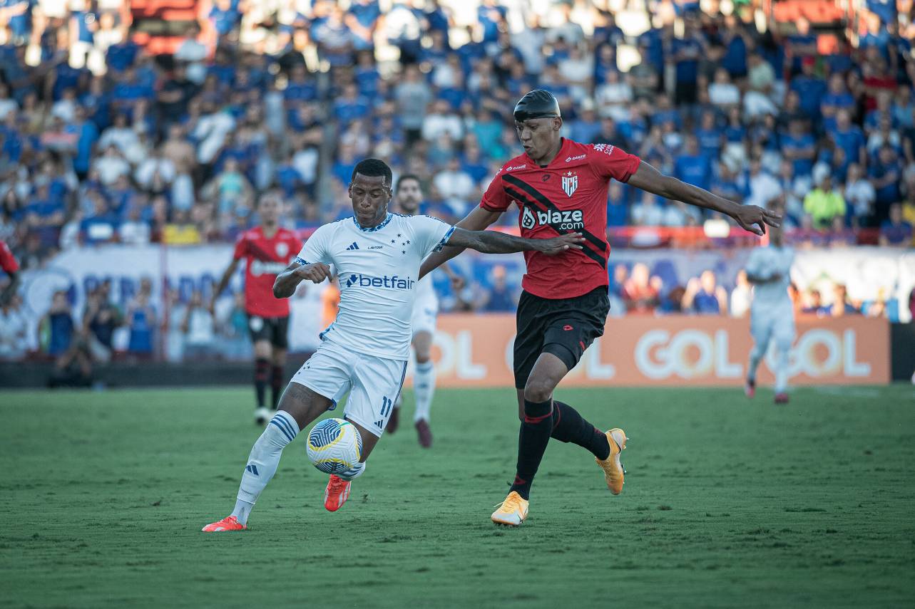 O Cruzeiro marcou o gol da vitória na reta final da partida. Foto: Staff Images/ Cruzeiro