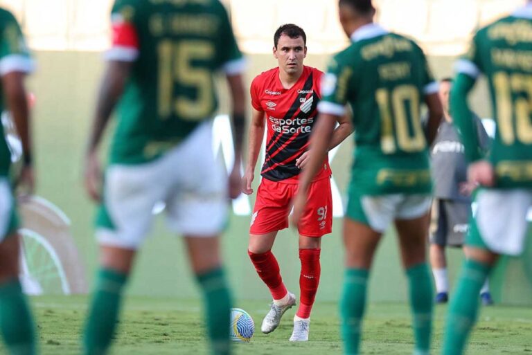 <p>Pablo marcou um dos gols da vitória do Athletico-Pr sobre o Palmeiras (Foto: José Tramontin/CAP)</p>
