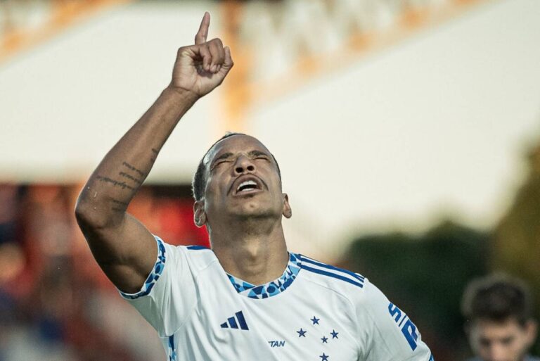 <p>Matheus Pereira foi autor do gol do Cruzeiro no jogo. Foto: Staff Images/Cruzeiro</p>