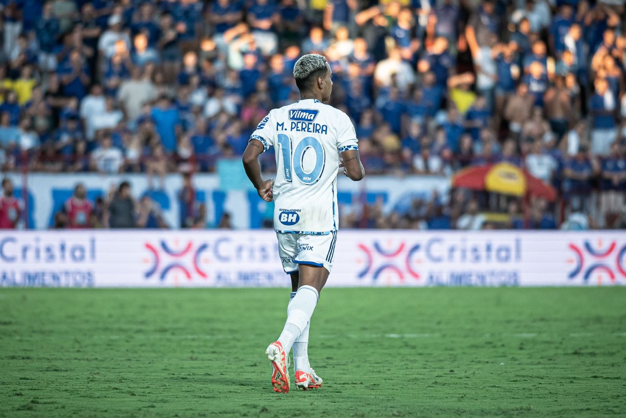 Torcida do Cruzeiro lotou setor de visitante