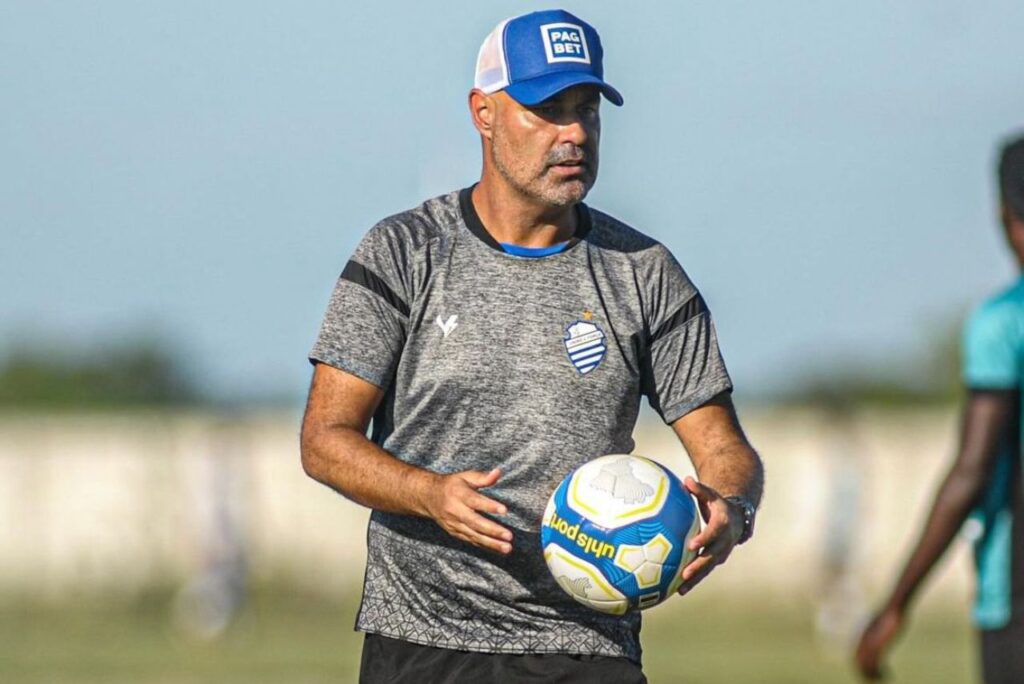 CSA demite Cristian de Souza e vai para 4º técnico em 2024