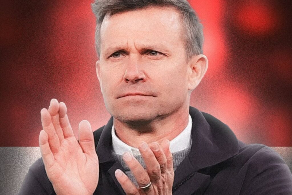 Treinador Jesse Marsch em foto de apresentação na Seleção do Canadá