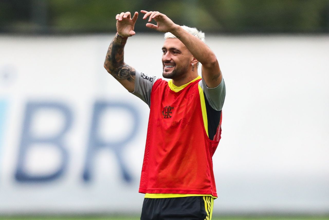 Arrascaeta em treino do Flamengo