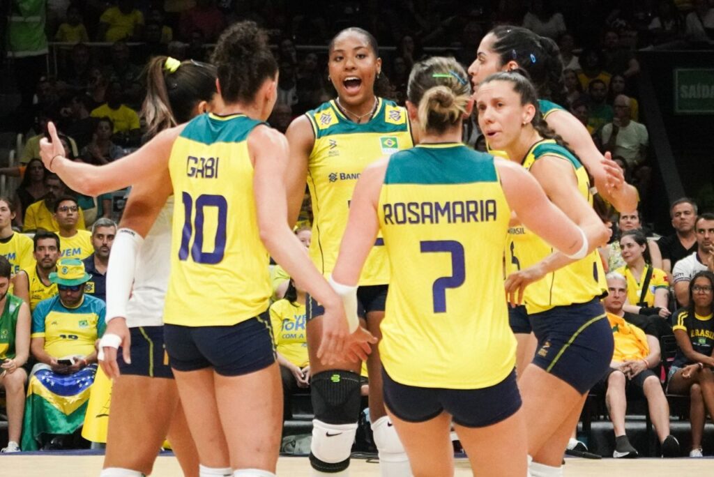 Brasil vence Canadá em estreia na Liga das Nações de Vôlei Feminino