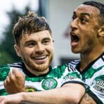 Jogadores do Celtic comemoram título