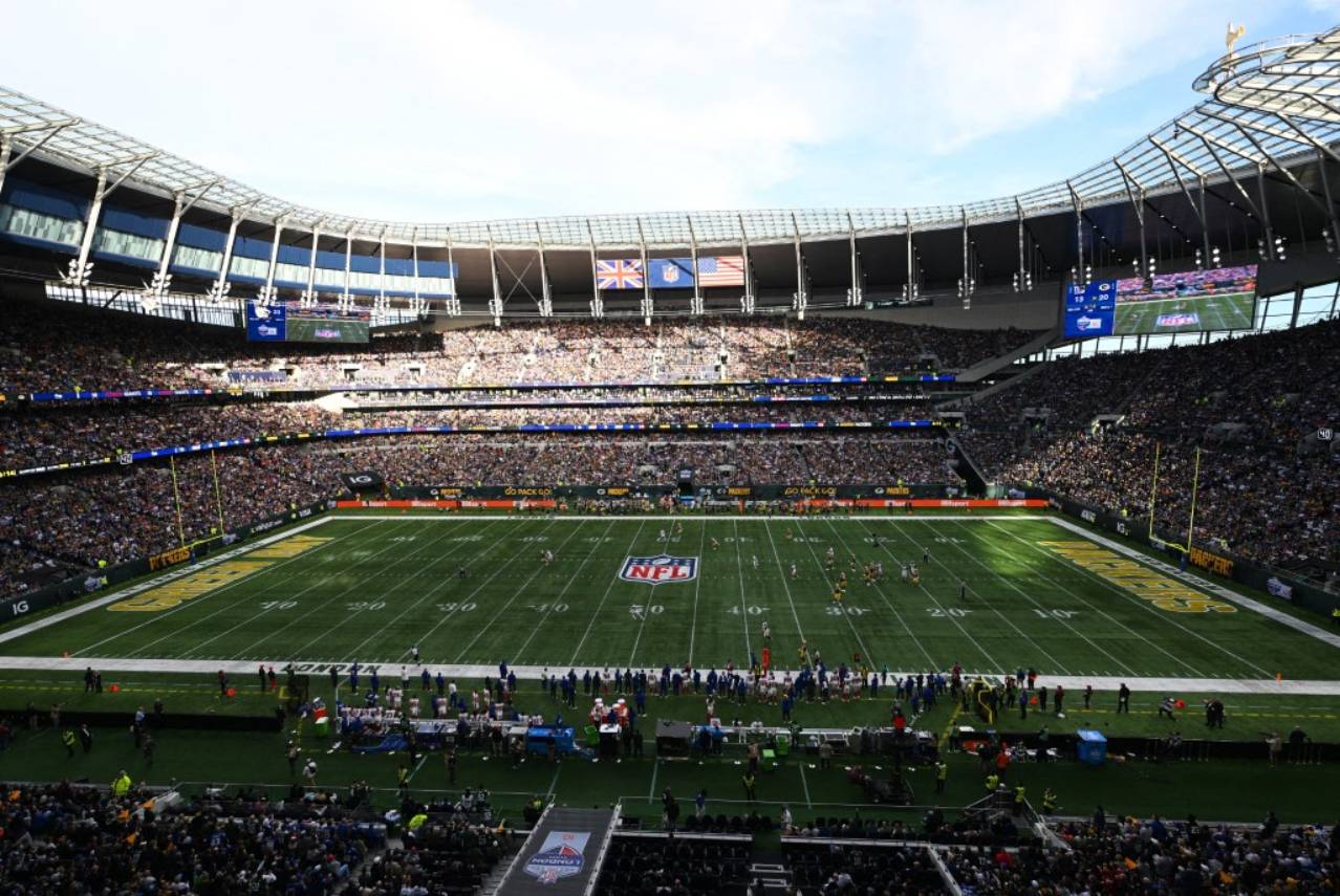 A NFL vai ter jogos em três países diferentes. O Brasil é um deles. Foto: MIKE HEWITTGETTY /IMAGES NORTH AMERICA/Getty Images via AFP