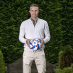 Van Persie treinará clube da primeira divisão holandesa