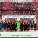 Leverkusen levantou a taça da Bundesliga