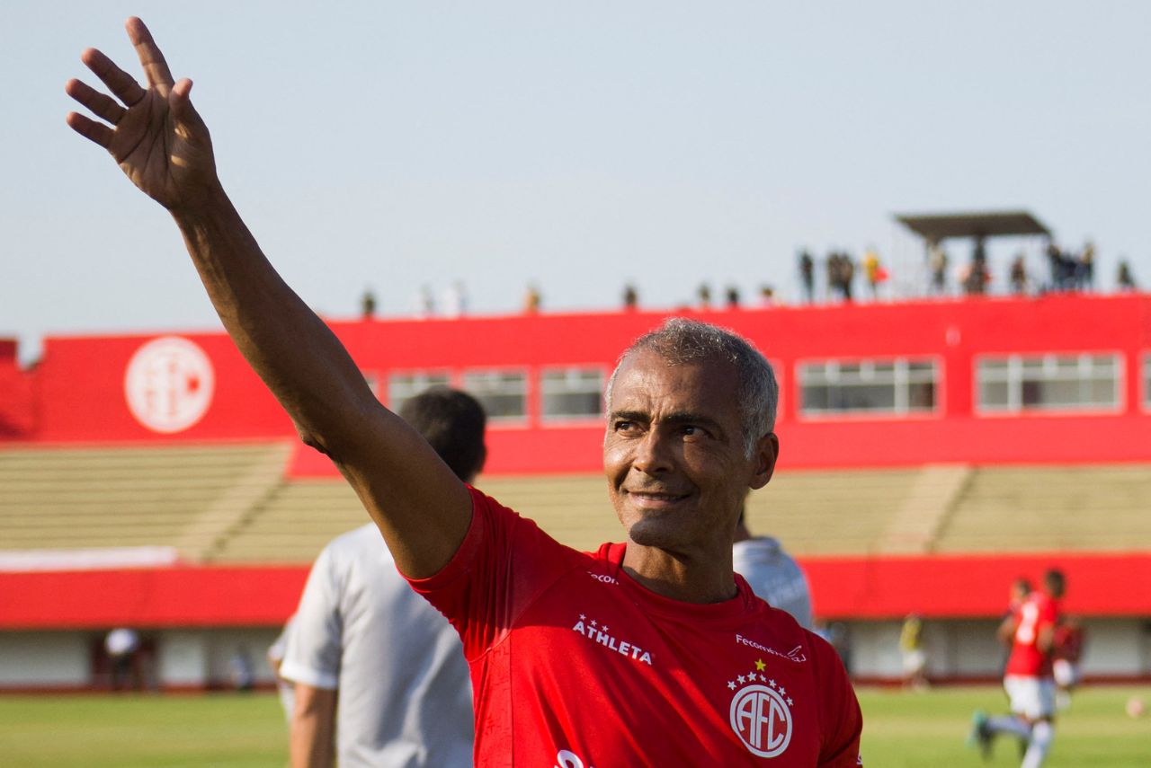 Romário não entrou em campo pelo América-RJ