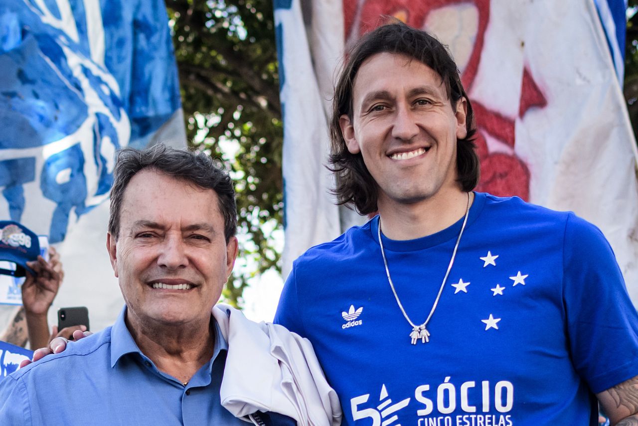 Cássio ao lado de Pedro Lourenço, acionista majoritário do Cruzeiro