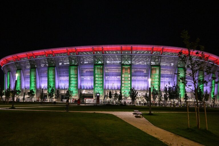 <p>Puskas Arena será palco da final da Champions League. Foto: Attila Kisbenedek / AFP</p>
