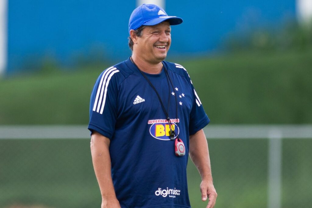 Adilson Batista trabalhará novamente no Cruzeiro