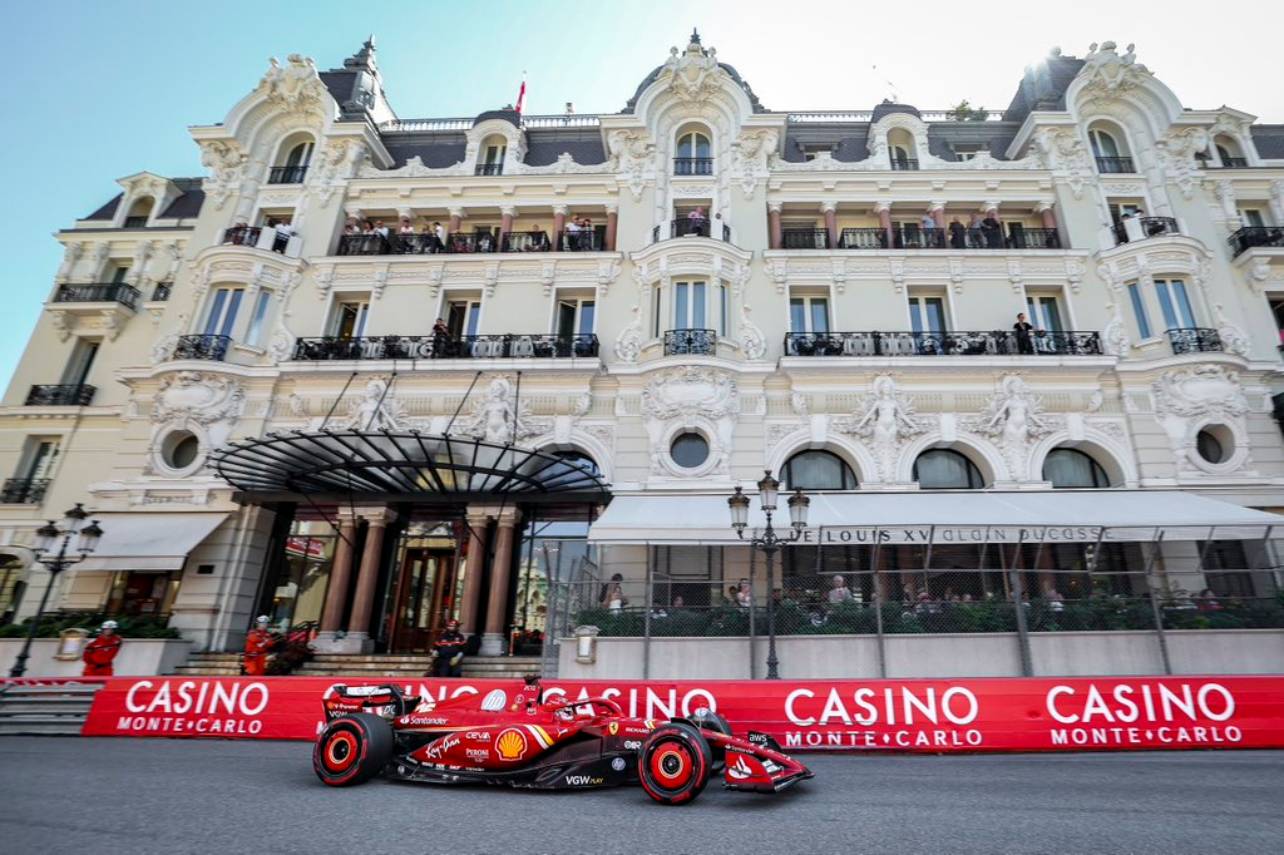 Charles Leclerc vai largar em primeiro neste domingo (26). Foto: Reprodução/X