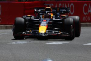 Verstappen não poupou nas criticas ao carro da Red Bull. Foto: Reprodução/X