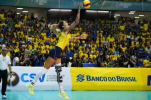 VNL: Central Thaisa Daher em jogo do Sul-Americano de Vôlei 2023