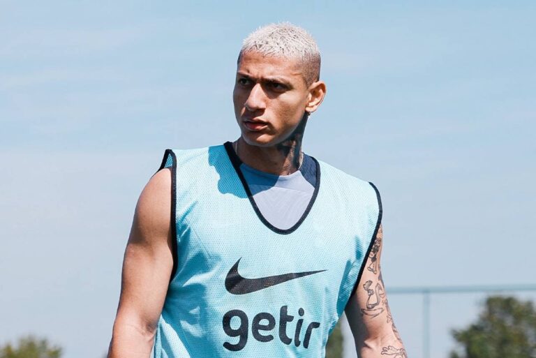 <p>Richarlison já está se preparando para a próxima temporada. Foto: Reprodução/Facebook</p>