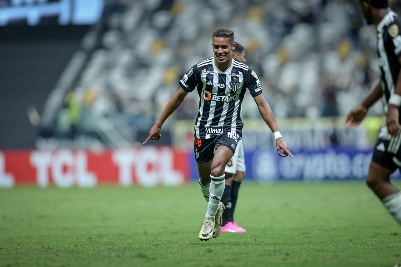 Pedrinho comemorando o primeiro gol pelo Atlético-MG. Foto: Pedro Souza/Atlético