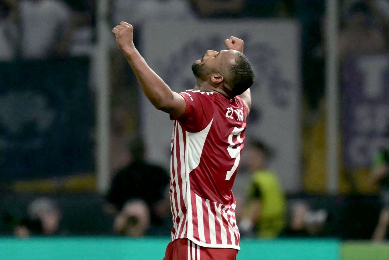 El Kaabi fez o gol do título do Olympiacos (Foto: Reprodução)