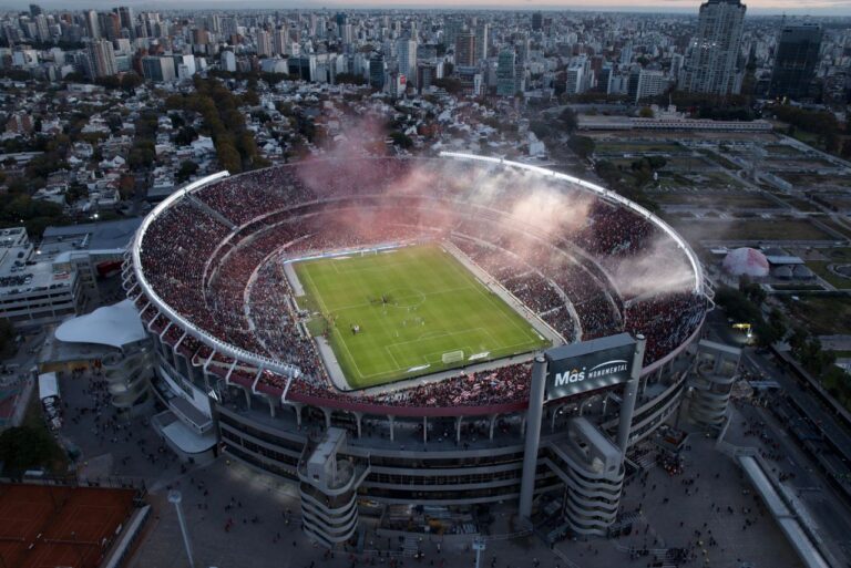 <p>Monumental de Núñez, estádio do River Plate, foi vistoriado pela Conmebol (Foto: Divulgação)</p>
