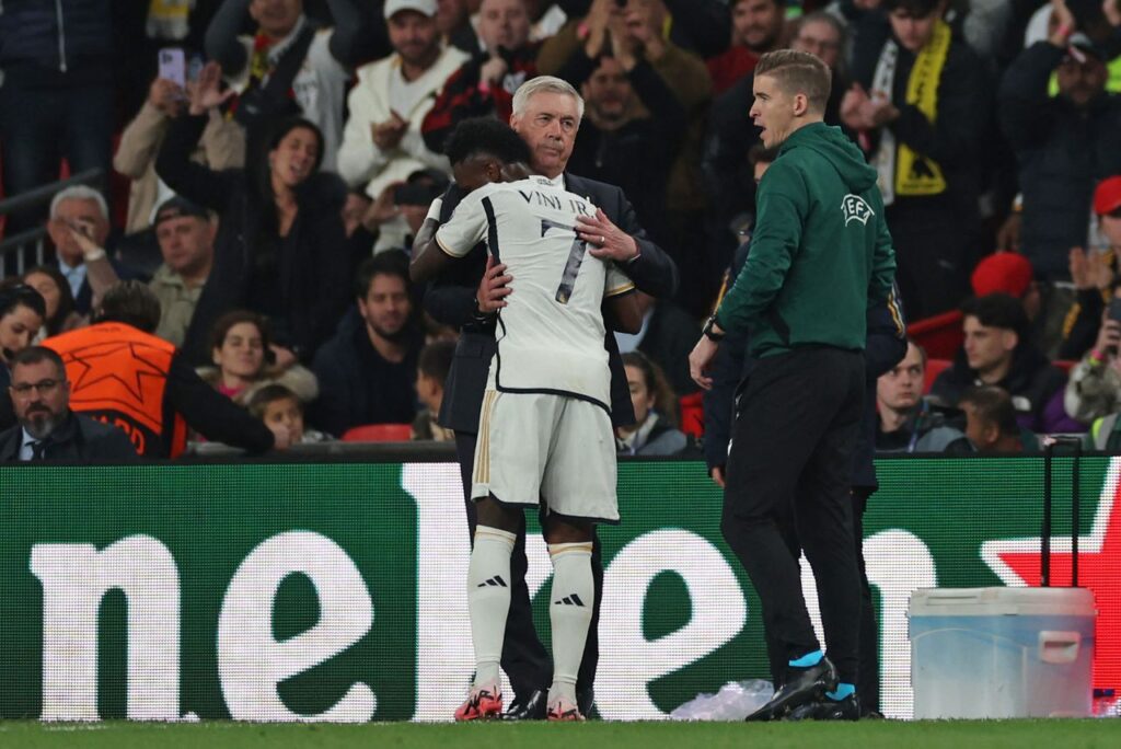 Vini Jr e Carlo Ancelotti