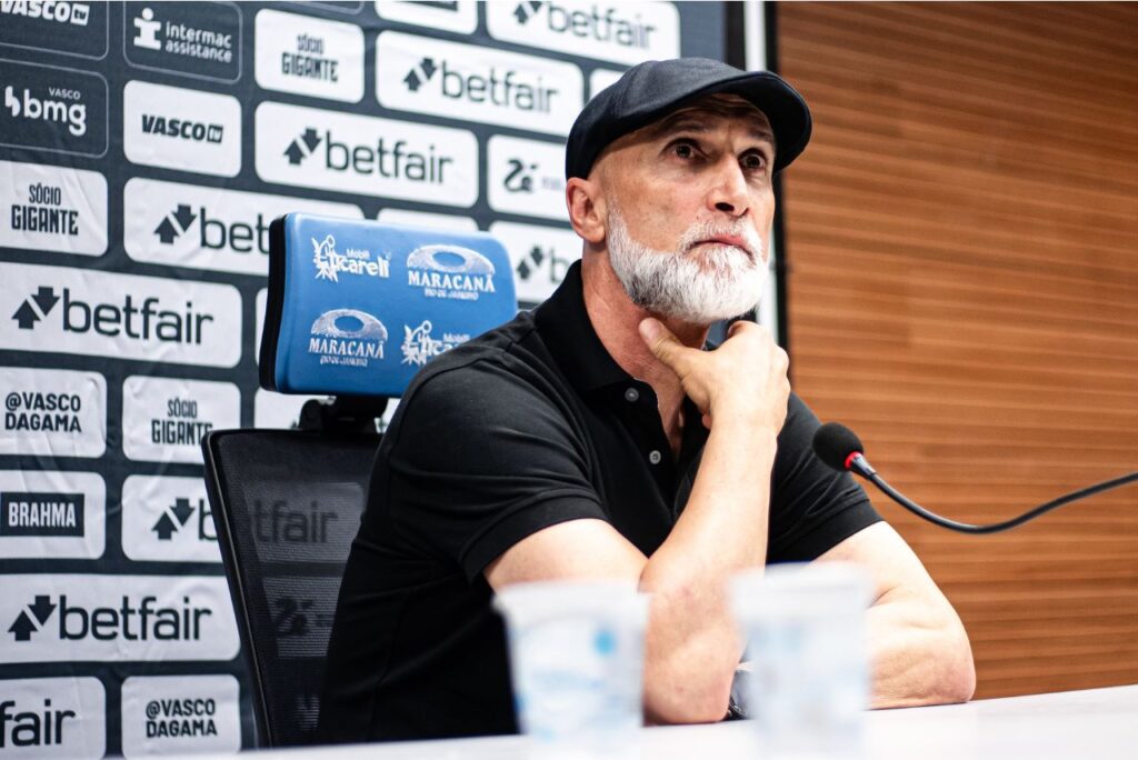 Álvaro Pacheco após derrota do Vasco