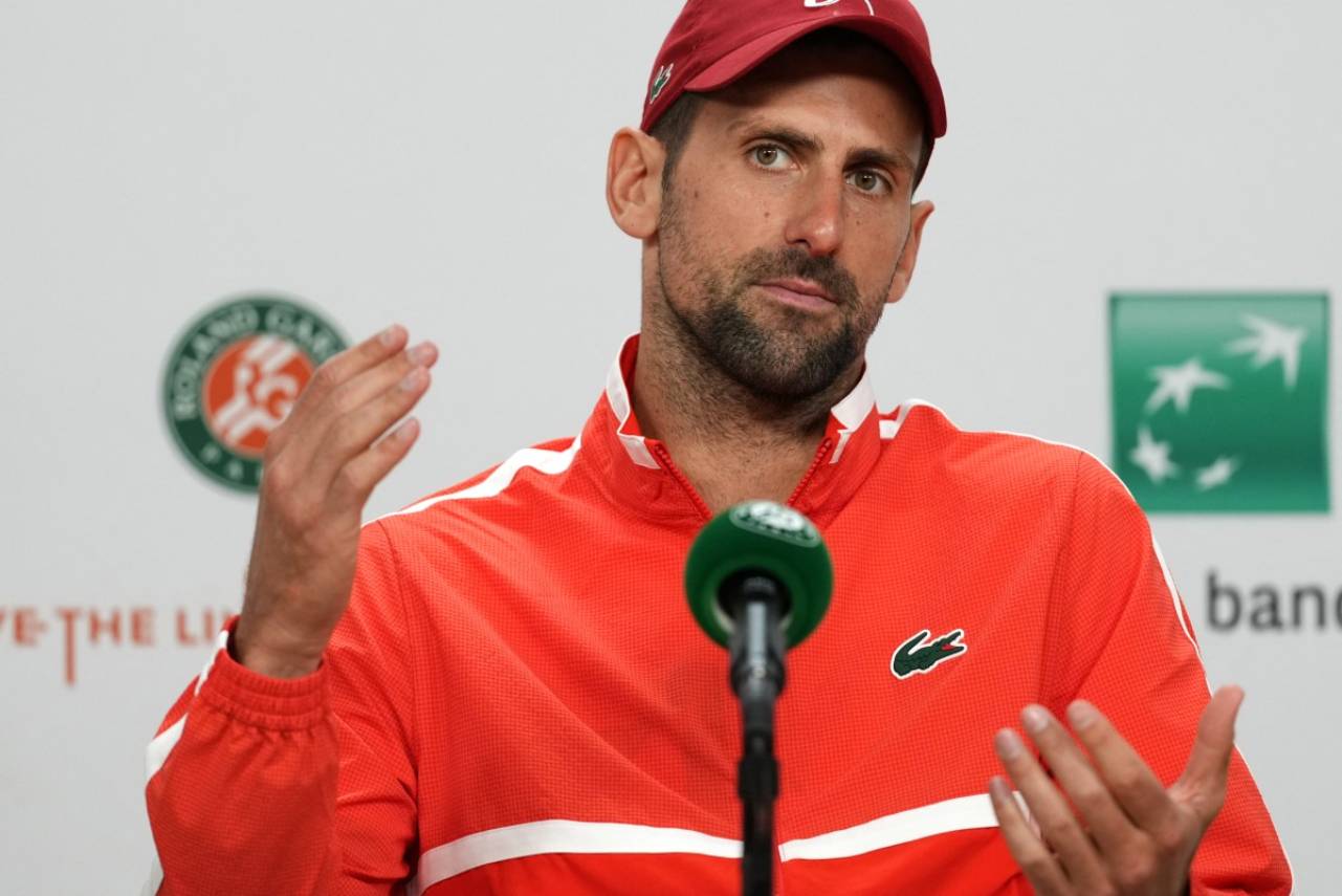 Novak Djokovic enfrenta Casper Ruud pelas quartas de finais. Foto: DIMITAR DILKOFF/AFP