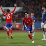 Dávila comemora segundo gol do Chile no jogo