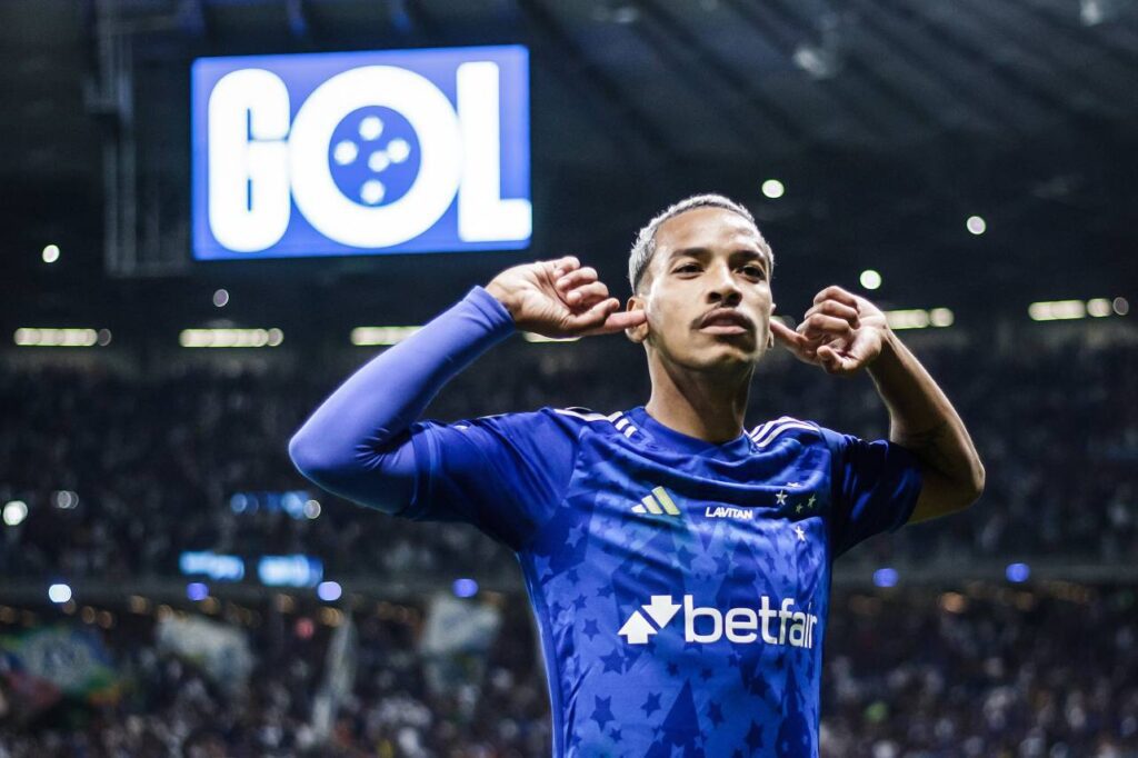 Matheus Pereira marcou o primeiro gol do Cruzeiro no jogo. Foto: Gustavo Aleixo/Cruzeiro