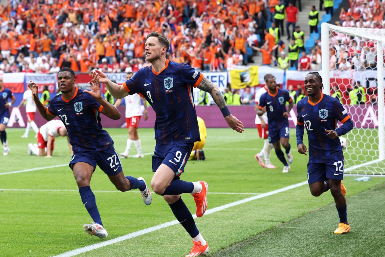 Weghorst comemora gol da vitória da Holanda