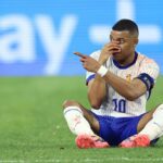 Mbappé durante vitória da França