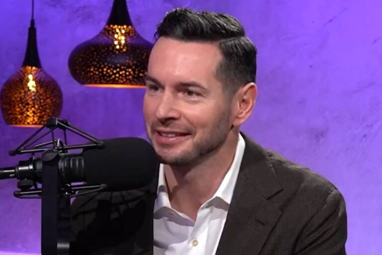 <p>JJ Redick atualmente apresenta um podcast autoral. Foto: Reprodução/X</p>
