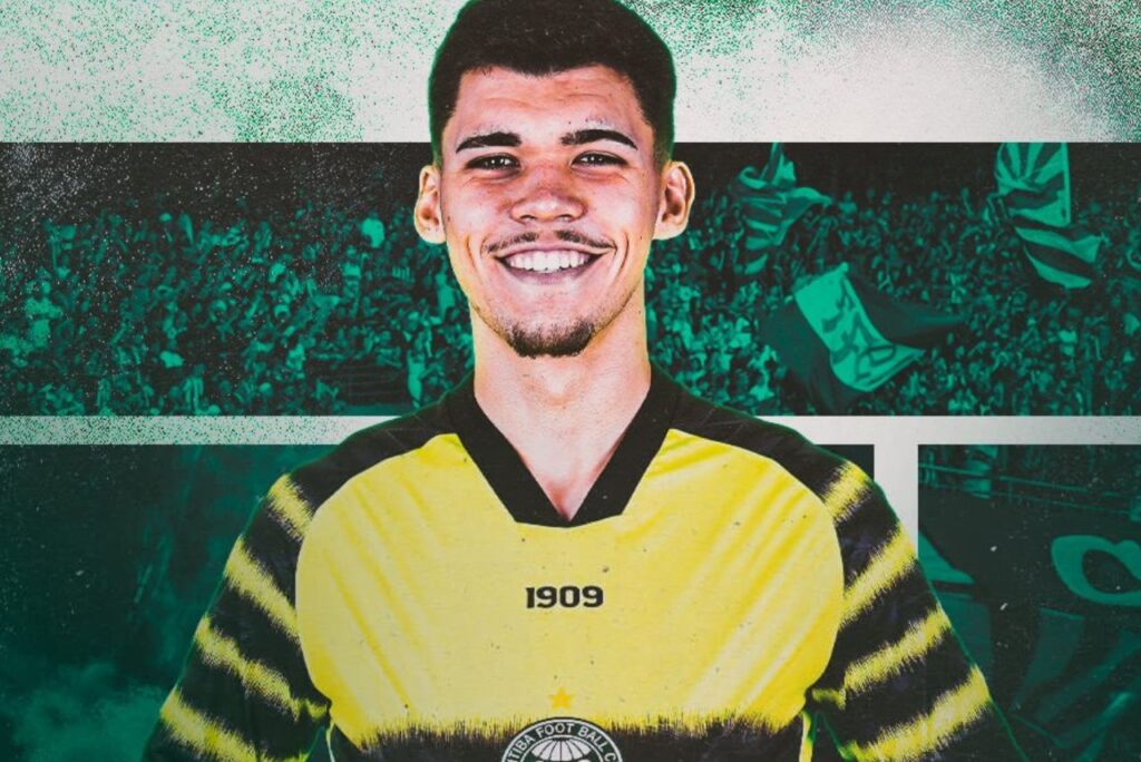 Jovem goleiro estendeu contrato com o Coritiba