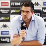 Paulo Bracks pode assumir cargo de gestão no Santos (Foto: Daniel Ramalho/CRVG)