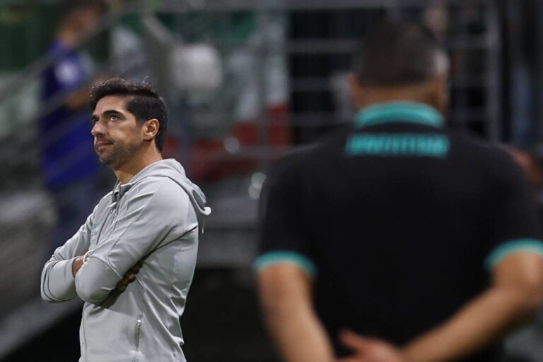 <p>Abel disse que Dudu será colocado aos poucos no time. Foto:  Cesar Greco/ Palmeiras</p>
