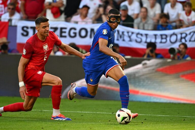 <p>Mbappé foi autor do gol da França no empate com a Polônia (Foto: Reprodução)</p>
