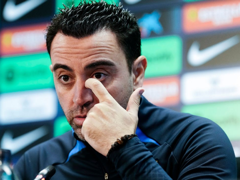 Carlo Ancelotti e Xavi Hernández em coletiva tensa após o jogo Real Madrid x Barcelona.
