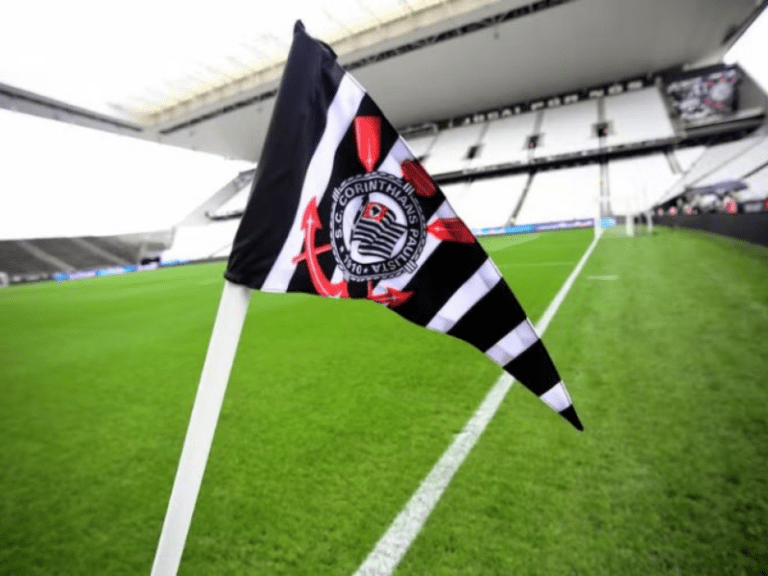 <p>Torcida do Corinthians celebra novo apoio financeiro ao clube na Arena. #VaiCorinthians &#8211; Foto: Campeonato Brasileiro</p>
