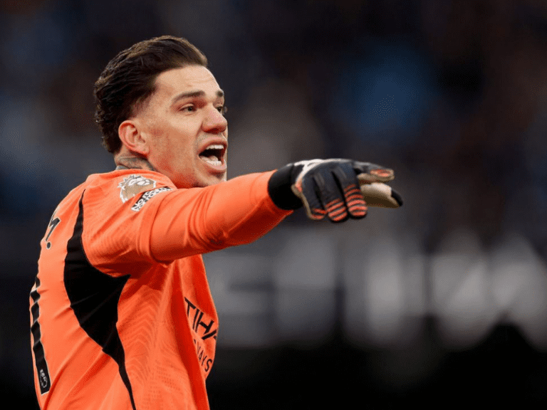 <p>Ederson quebra recorde na Premier League com passes precisos. &#8211; Foto: MSN</p>
