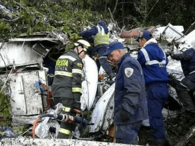 <p>Em memória da Chapecoense: o futebol brasileiro unido para um futuro mais humano. -Foto: CNN Brasil</p>
