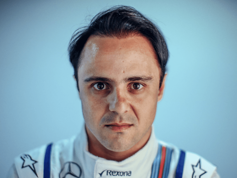 <p>O momento em que Felipe Massa acreditou ter conquistado o título mundial de F1 em 2008. &#8211; Foto: GQBrasil</p>
