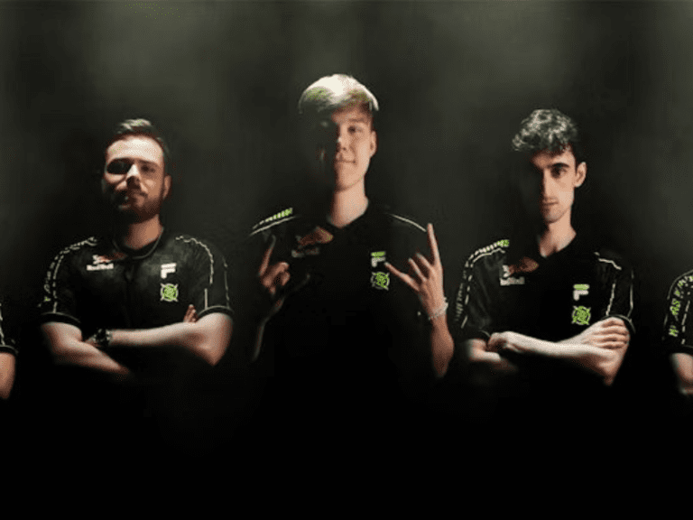 <p>Jogador da NIP concentrado durante LAN em Las Vegas, focado em pontos no VRS. -Foto: Game Arena</p>