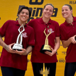 Ana Marcela Cunha nadando no Rainha do Mar 2025