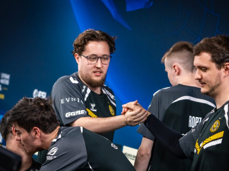 Equipes definidas para os playoffs da IEM Melbourne 2025 em CS2