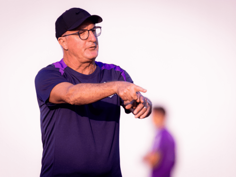 <p>Dorival Júnior critica o imediatismo do futebol brasileiro em coletiva de imprensa. -Foto: Meu Timão</p>